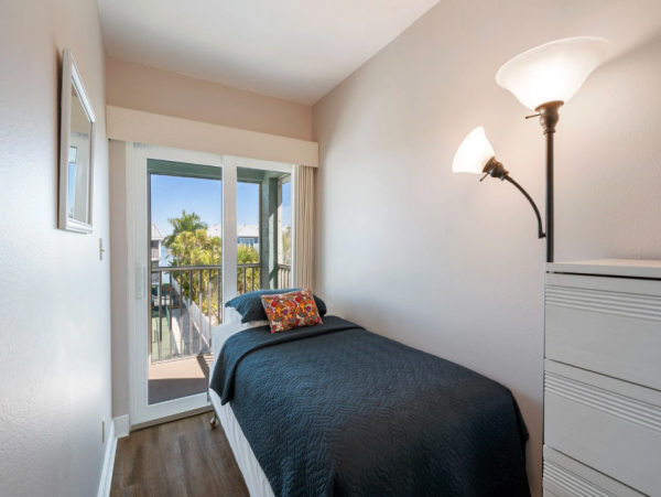 Two Bedroom Bradenton Beach Condo Gulf-Front